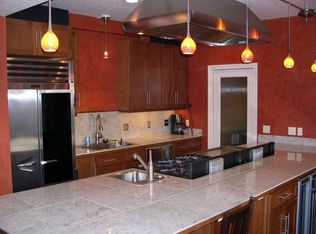 6277 SE Stark St, Portland, OR