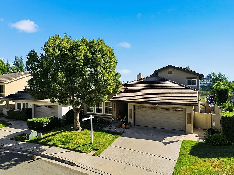 7773 Eagle Ridge Dr — Photo 2