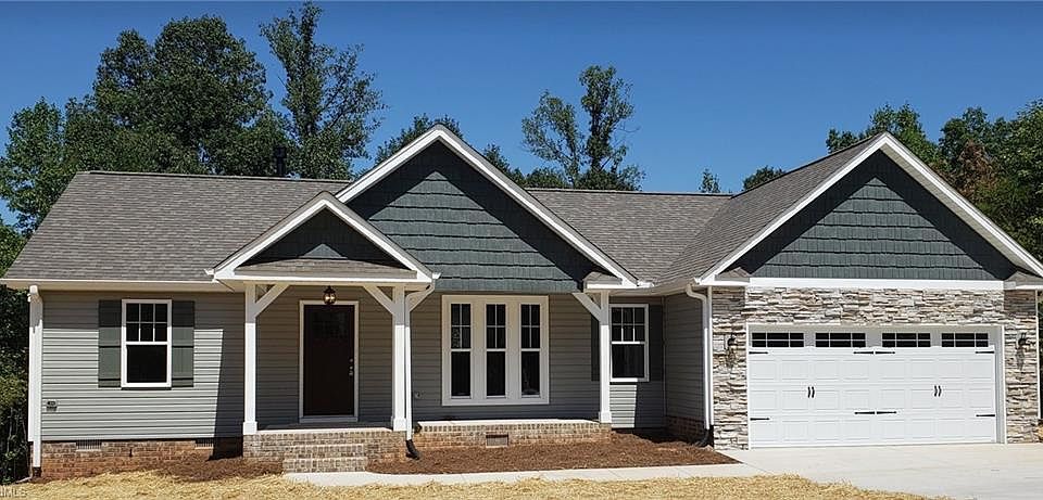 1st image of 330 Price St