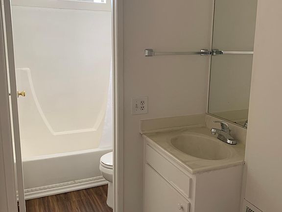 4th image of 6418 Hummingbird St APT 202