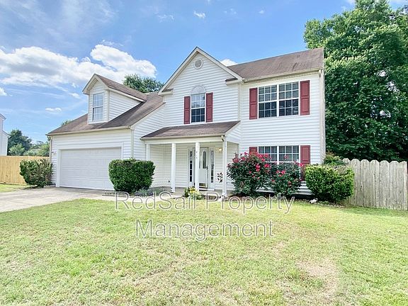 3rd image of 815 Chapin Wood Dr