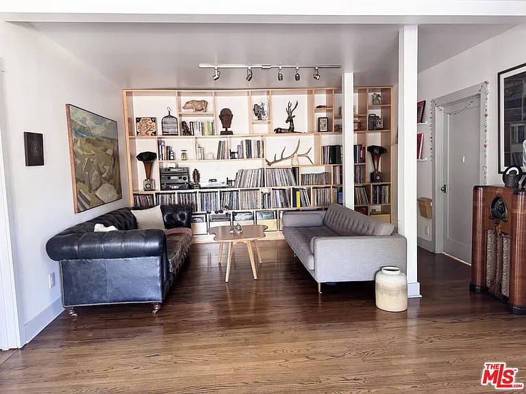 814 E Edgeware Rd — Photo 20