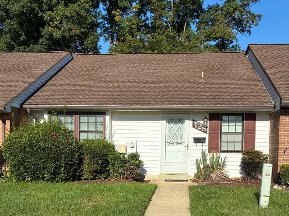 12319 Stonehaven Ln APT T-28, Bowie, MD 20715