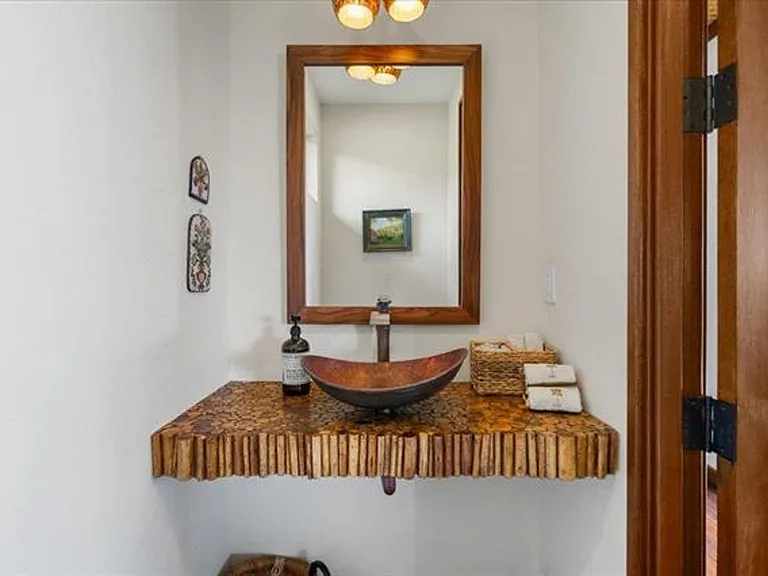 2150 Kamaile St — Photo 6