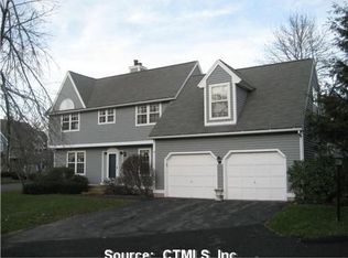 14 Windcrest Dr, Granby, CT 06035