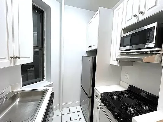 Rented by Compass | media 5