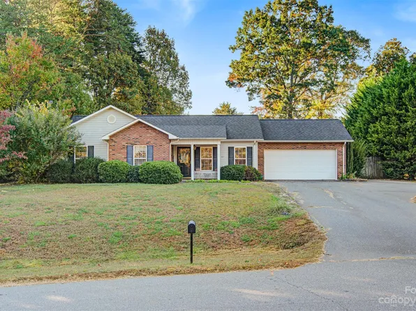 4947 Gateway Dr, Claremont, NC 28610