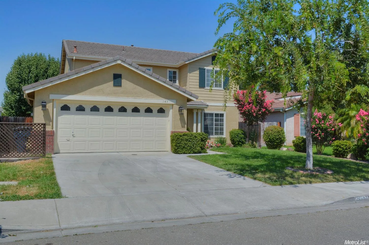 147 James W Smith Dr photo 1