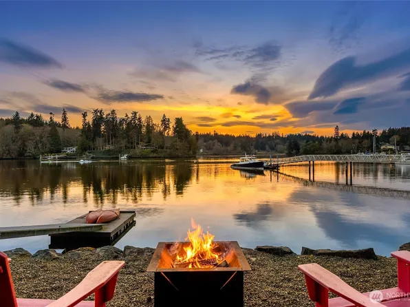 339 Lovell Avenue SW, Bainbridge Island, WA 98110