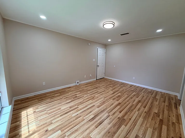5047 Town North Dr — Photo 13