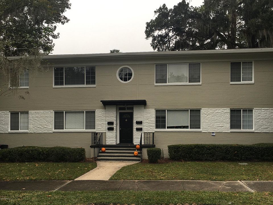 1st image of 3637 Oak St APT 1