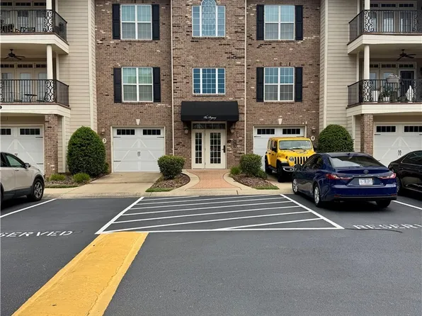 820 Astron Ln Unit 104, Fayetteville, NC 28314
