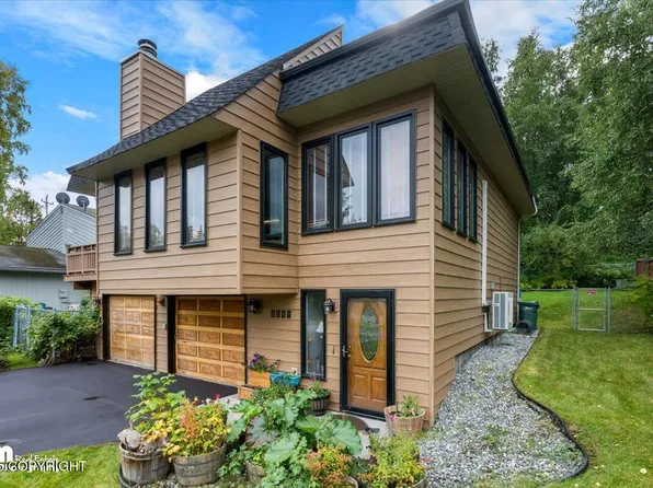 6340 Habicht Ct, Anchorage, AK 99504