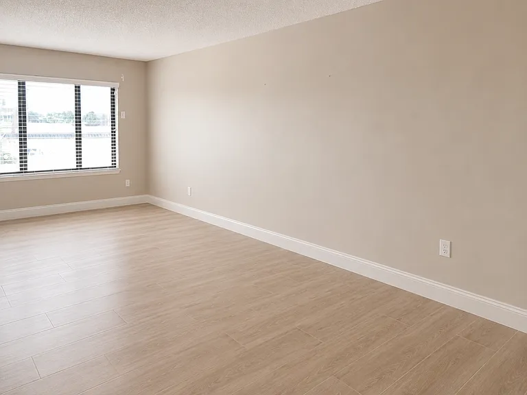 4600 Ocean Beach Blvd #202 — Photo 7