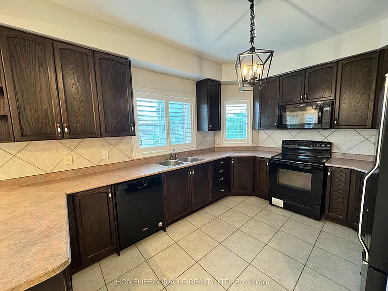 6 Sweet Briar Ln — Photo 14