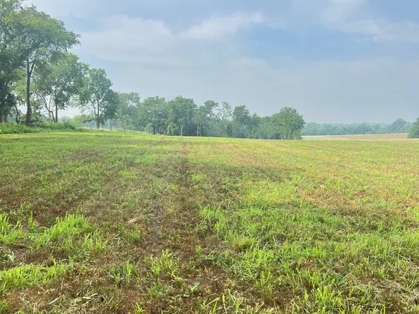 2716 Hartsville Pike, Castalian Springs, TN 37031