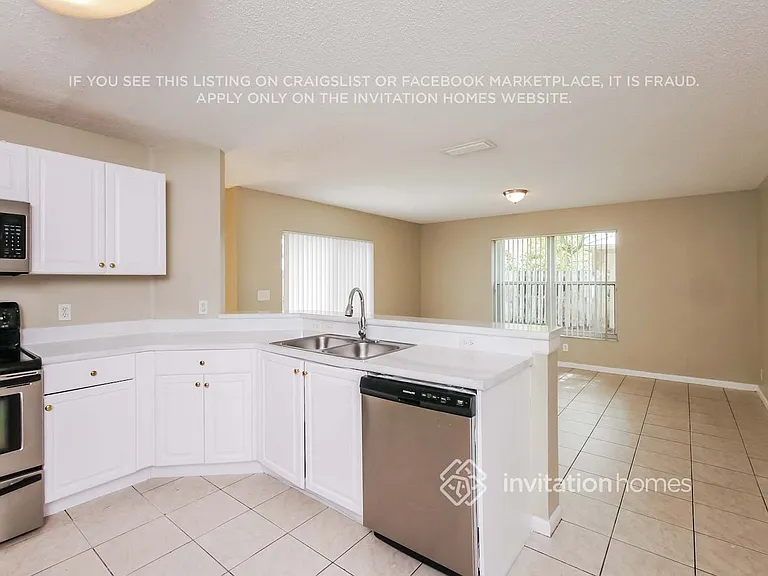 2432 SW 161st Ave — Photo 8