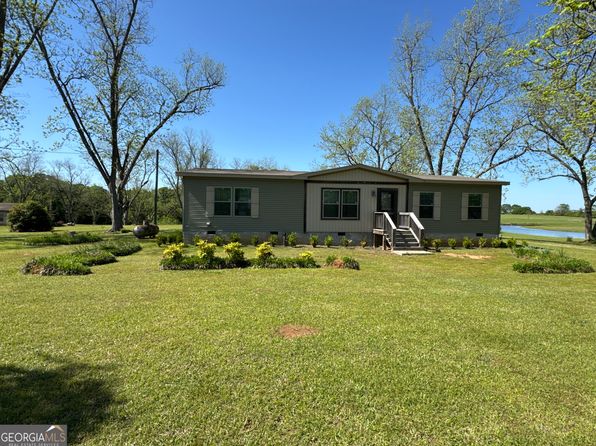 59 Johnson St, Yatesville, GA 31097