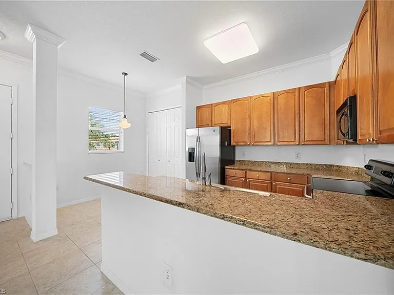 970 Peggy Cir #604 — Photo 14