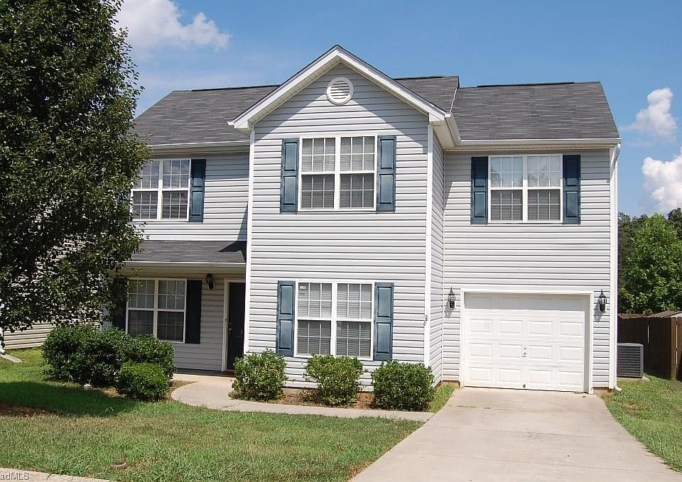 1st image of 148 Drewsbury Dr #A