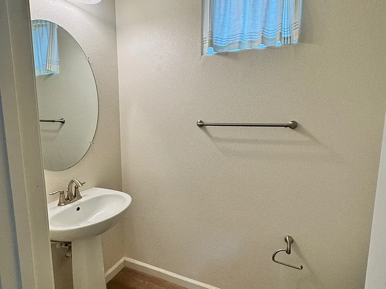 4389 Natomas Central Dr — Photo 10