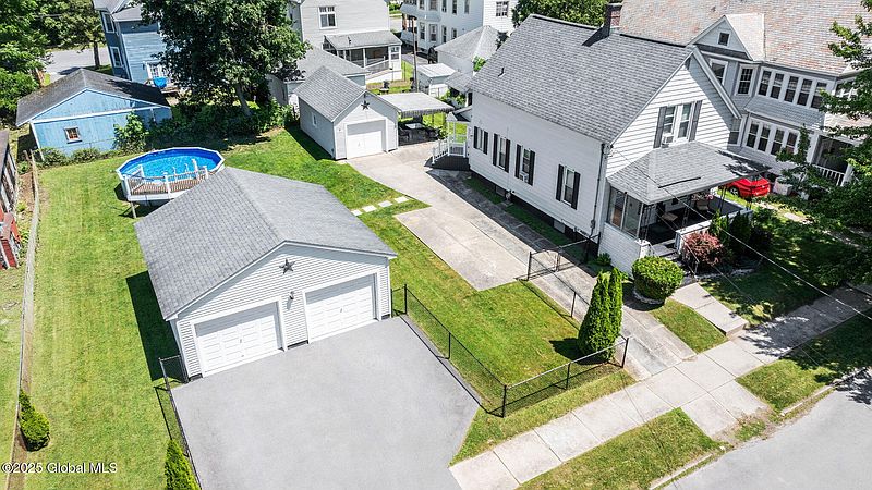 2nd image of 4 Bigelow Avenue