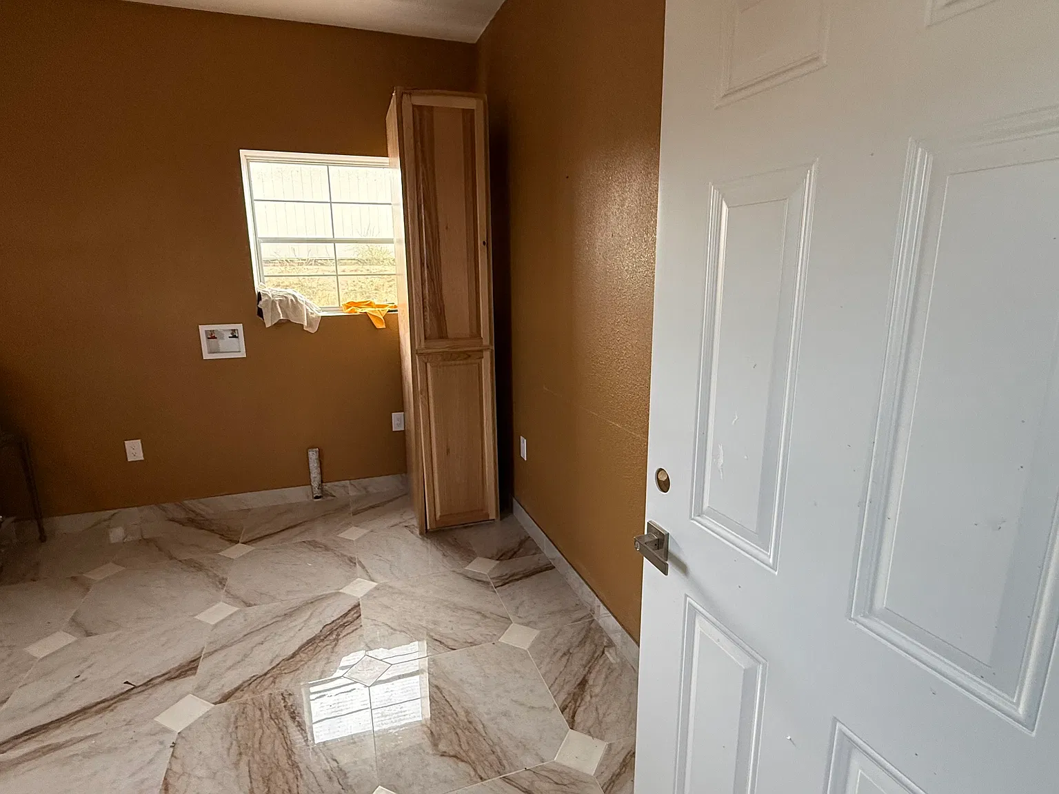 1 bed, 900 sqft, $1,200 — Photo 4