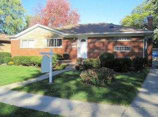 14320 Sunbury St, Livonia, MI 48154