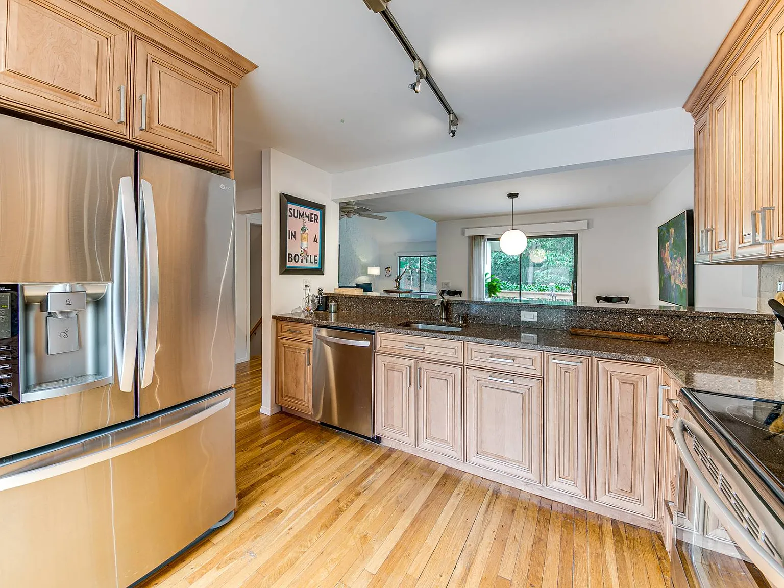 Large 4+ Bed, 3 Bath Condo With Pool, Tennis & Pickle Ball — Photo 3