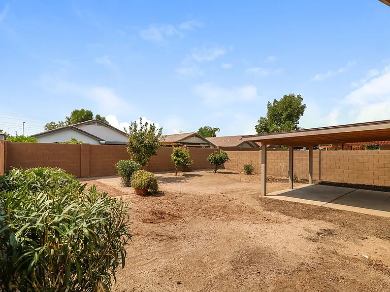 12637 W Bloomfield Rd — Photo 14