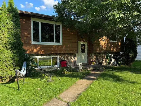 5402 Cumming Ave, Superior, WI 54880