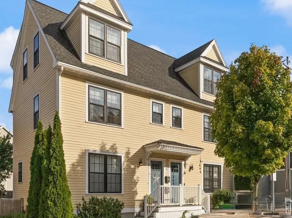 43 Bridge St #1, Salem, MA 01970