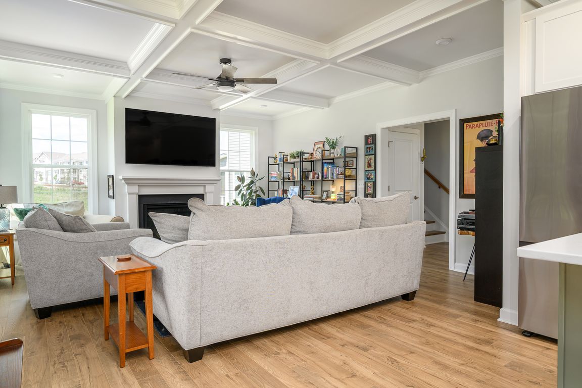 next background image