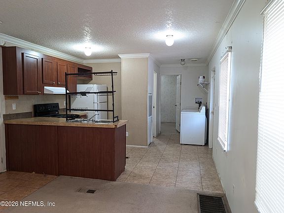 2nd image of 123 Hayman Dr