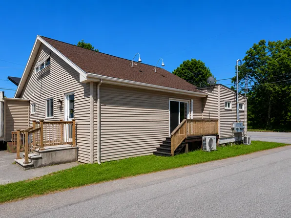 6 Seaview Ave, Fairhaven, MA 02719