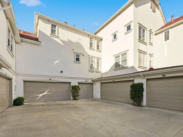 845 Harbor Cliff Way Unit 305, Oceanside, CA 92054