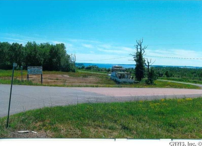 2nd image of 190 Dubois Rd