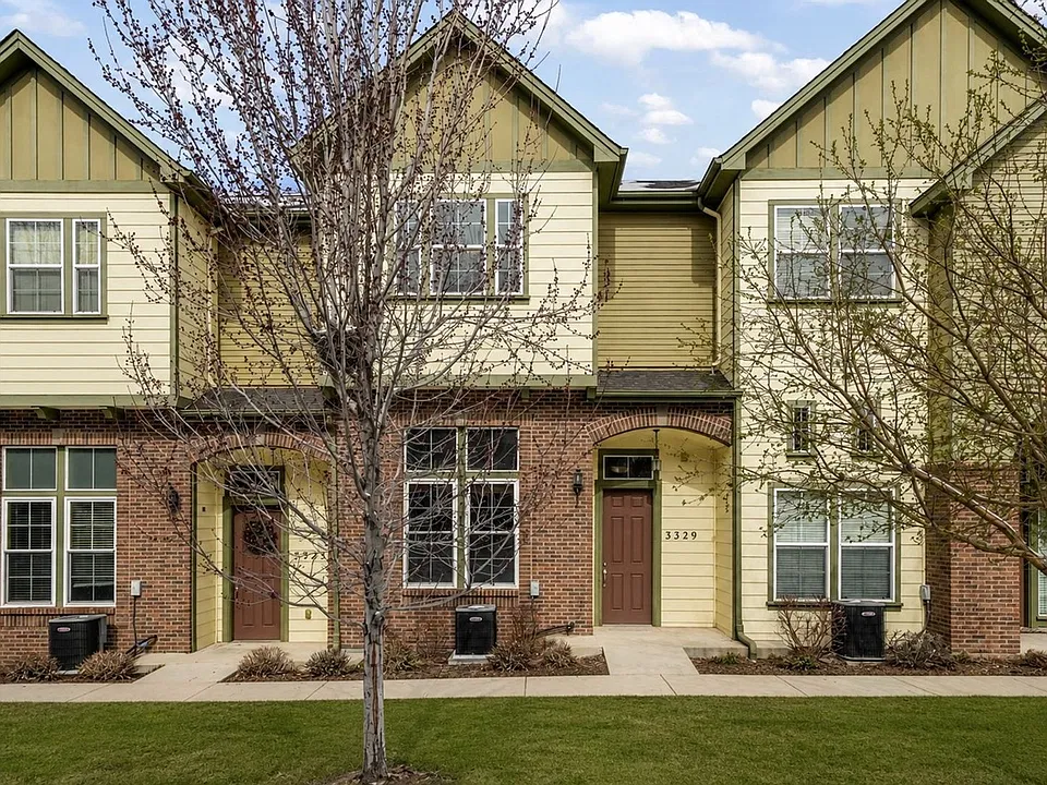 3329 Gladstone Creek Point