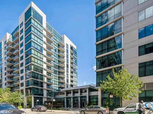 123 S Green St APT 307B, Chicago, IL 60607