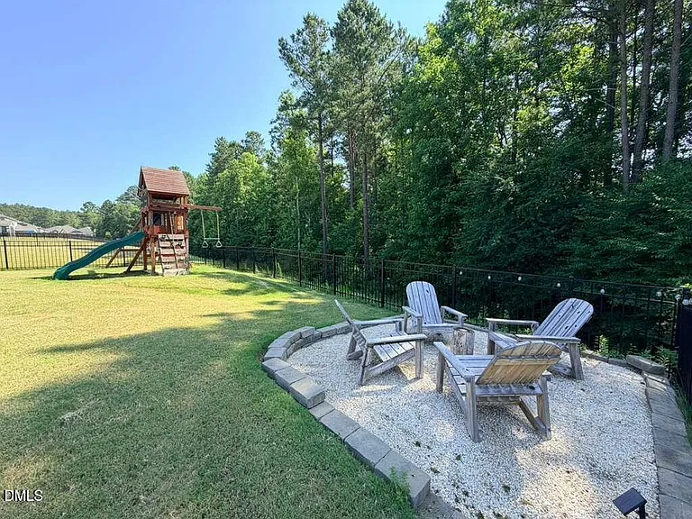 2525 Elm Grant Dr — Photo 35