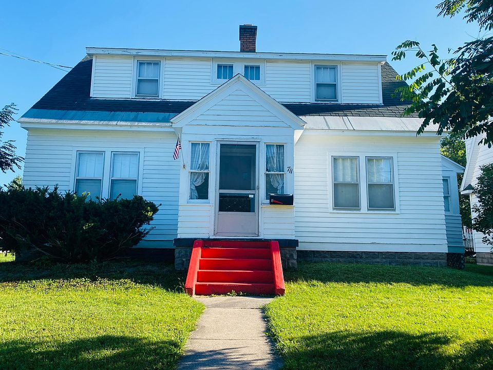 1st image of 711 E Spruce St