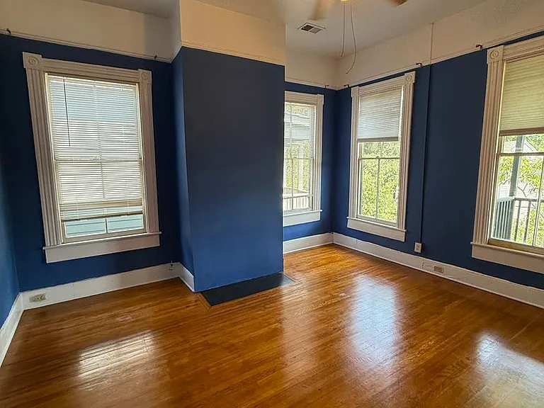 311 E Duffy St — Photo 11