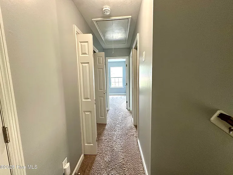 1305 Wickham Ct — Photo 25