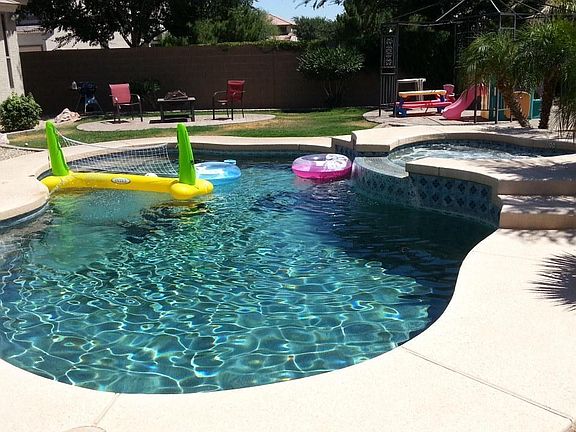4th image of 2836 N 103rd Dr
