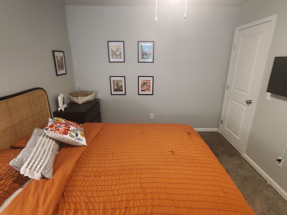 1st image of 504 S Cedar Pl #3