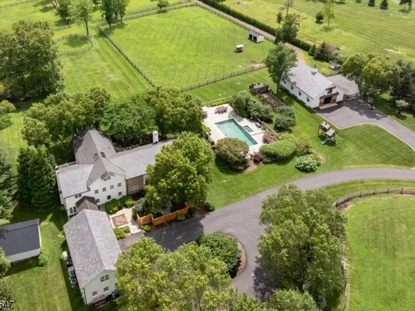 152 Harbourton Woodsville, Hopewell Twp., NJ 08530