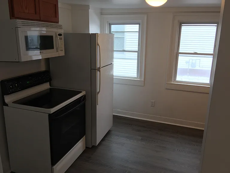 15 Maple St #1 — Photo 9