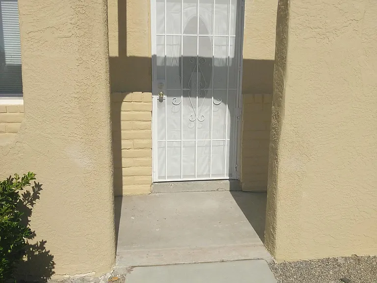 405 Oreja De Oro Dr SE — Photo 3