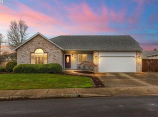 1099 Piper Sonoma St, Eugene, OR 97404