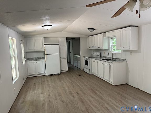 3rd image of 27413 Flank Rd